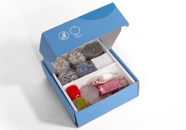 De geopende Blue Bag Box van Fost Plus
